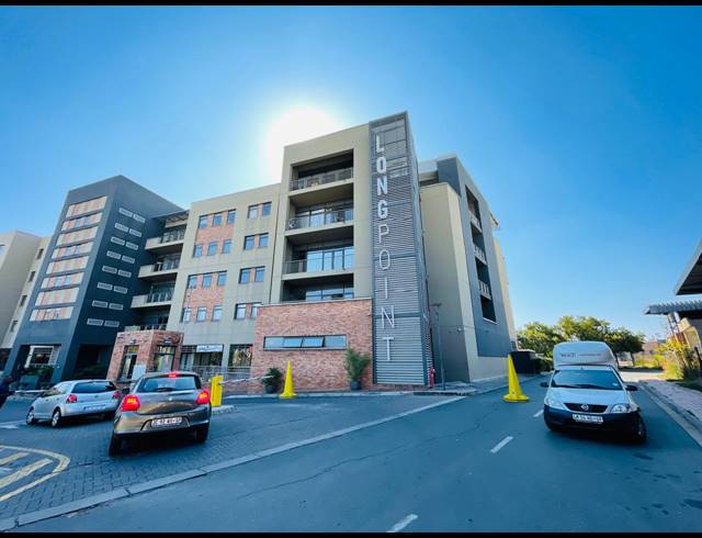 180M² OFFICE TO LET IN FOURWAYS